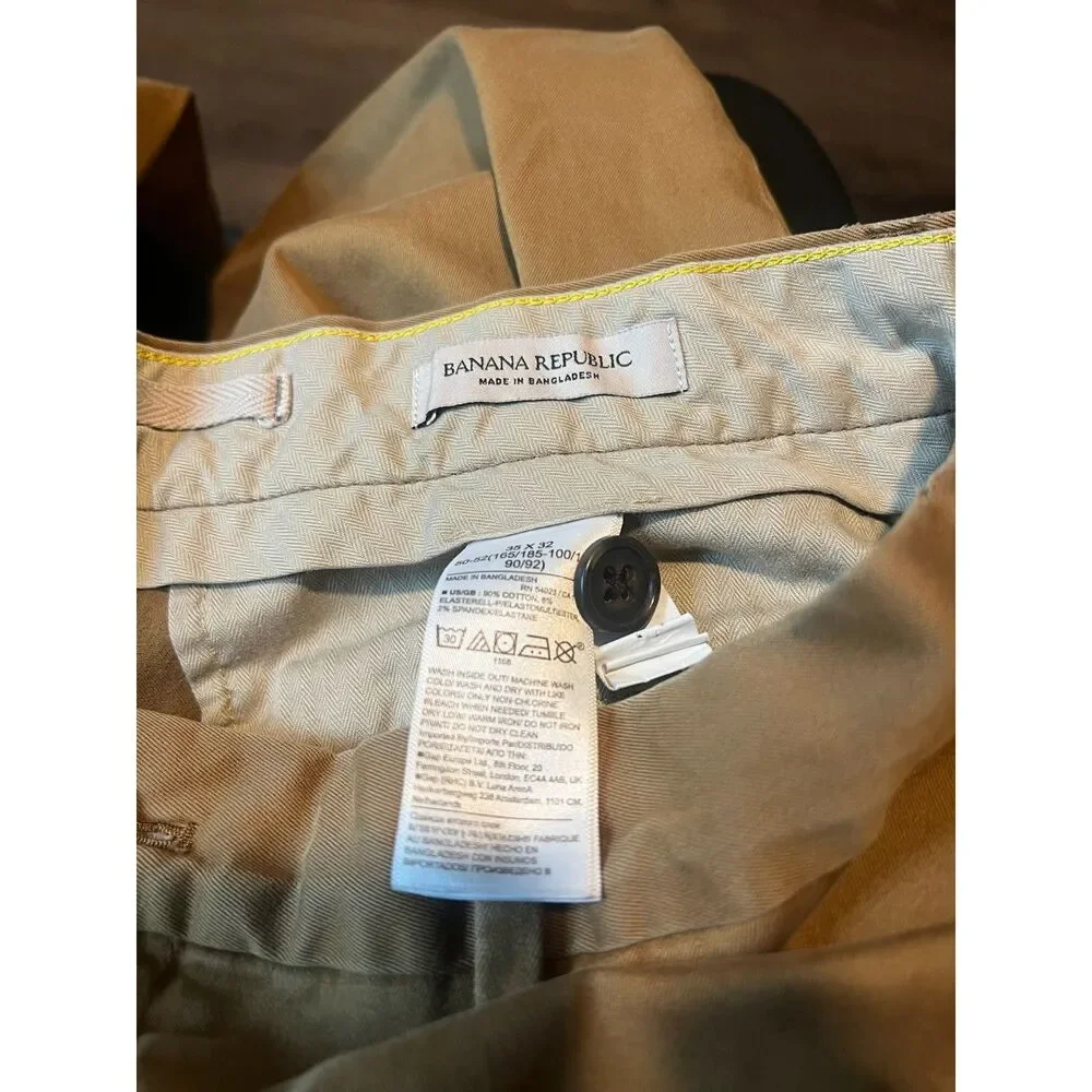 Banana Republic Tapered Fit Chino Pants Mens 35x32 Khaki Tan